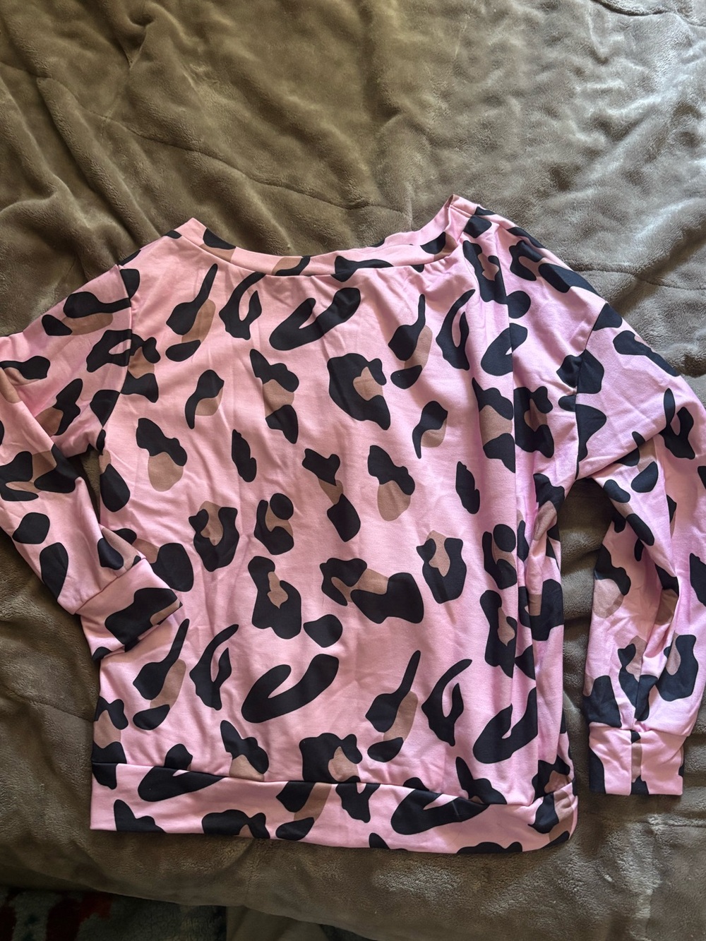 SHEIN Pink and Black Leopard Print Pullover